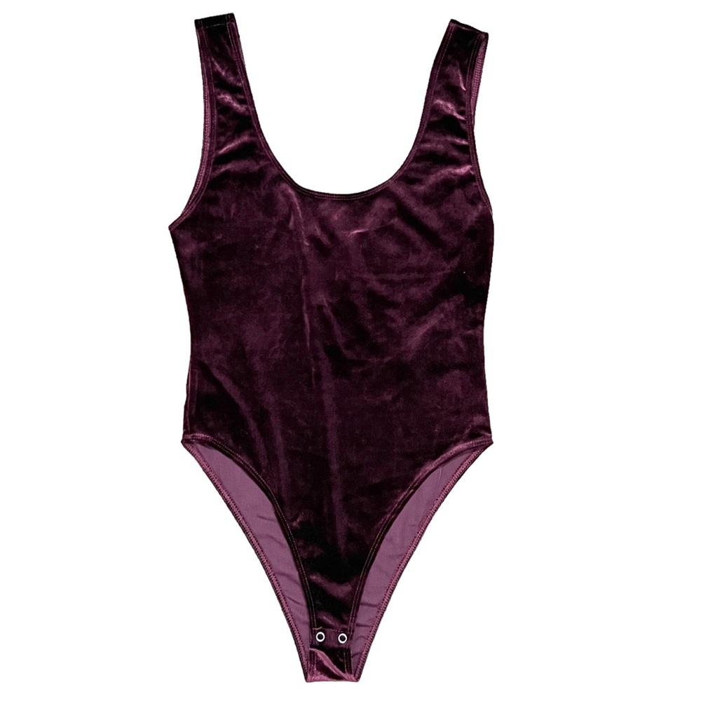 SOLD- NWT Forever 21 Burgundy Velvet Bodysuit Size Medium - Picture 1 of 7